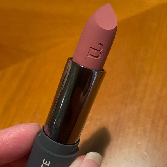 Bite Beauty Sugar Buns Lipstick Full-size - Picture 5 of 16